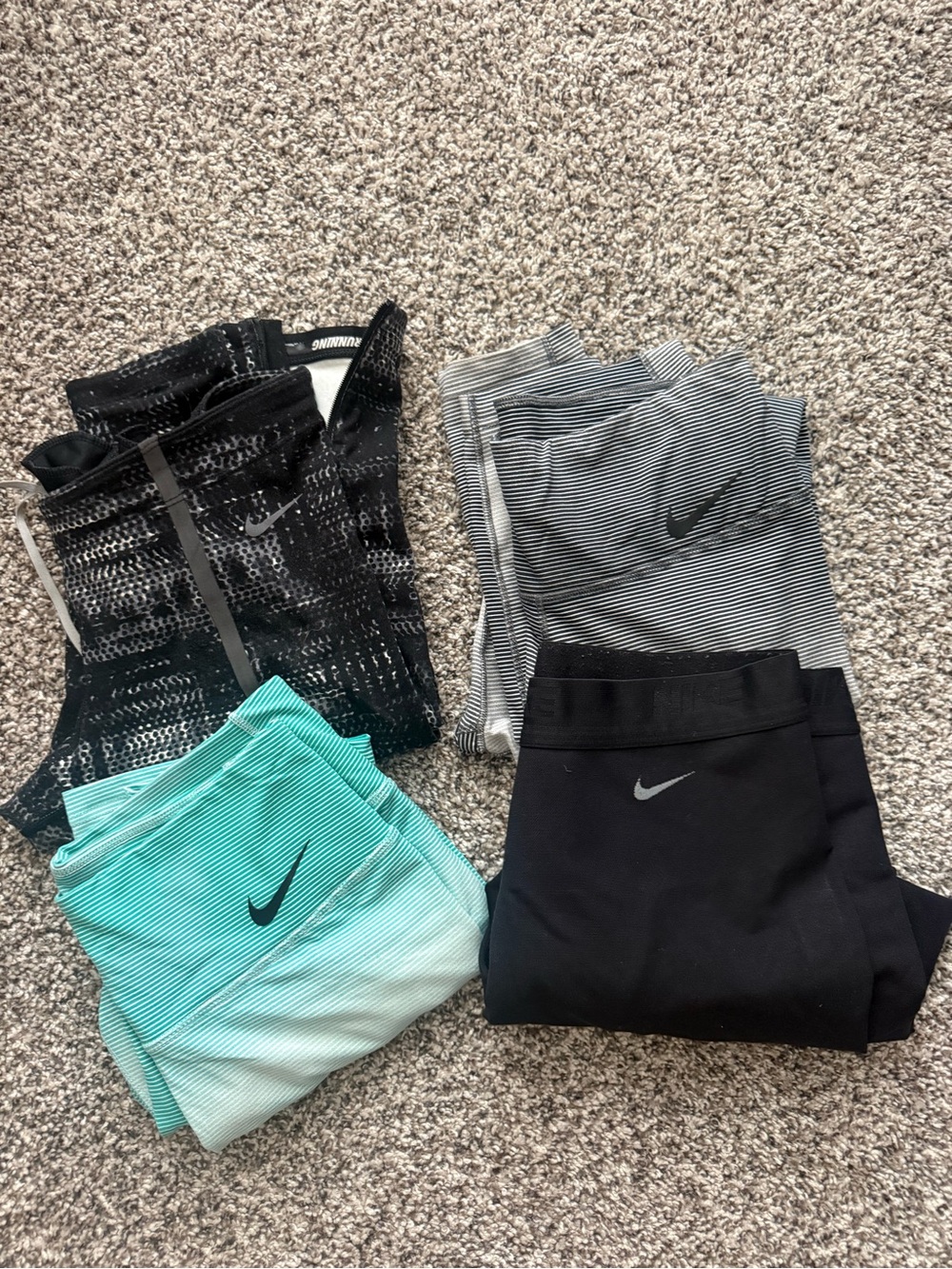 Women’s Nike leggings bundle